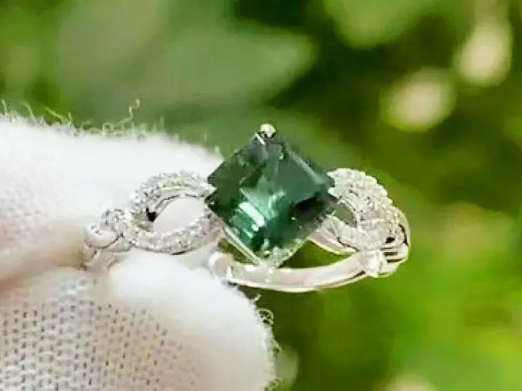 婚戒定制丨把心里的每句爱你，融成独一无二的珠宝~